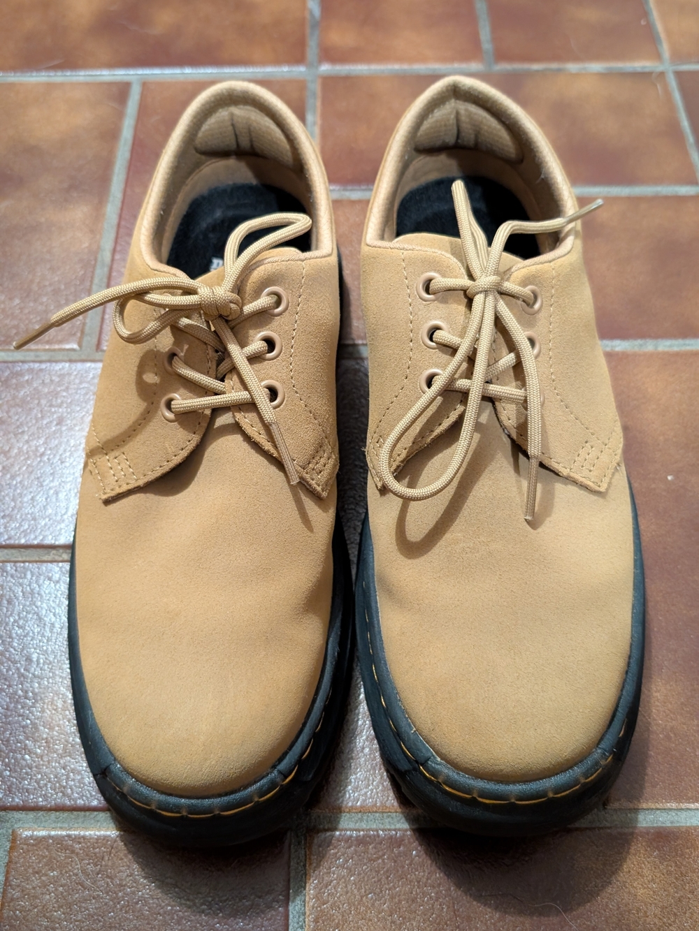 Dr. Martens Men's Tan Chukka Lace-Up Boots